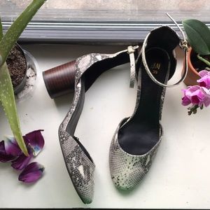 H&M vegan leather pumps with delicate ankle strap